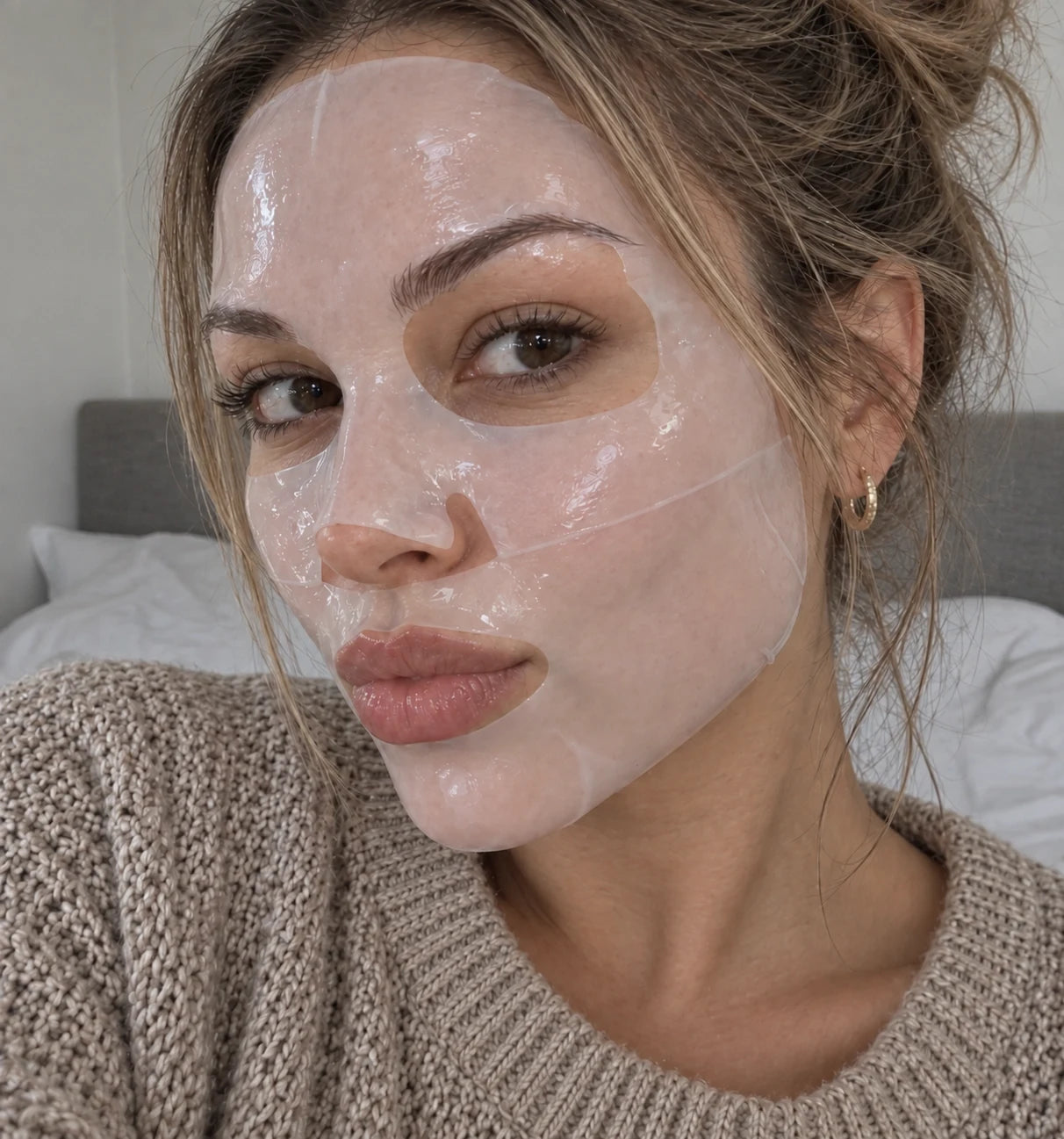 Bio-Collagen Mask skincare moment